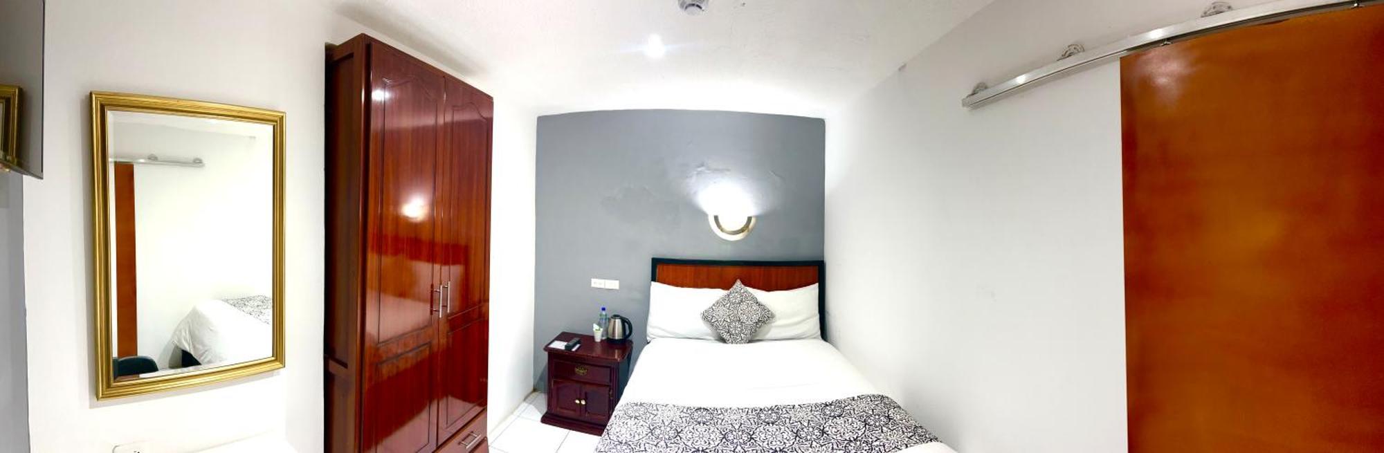 Accel Hotel La Quinta Ibarra Eksteriør bilde