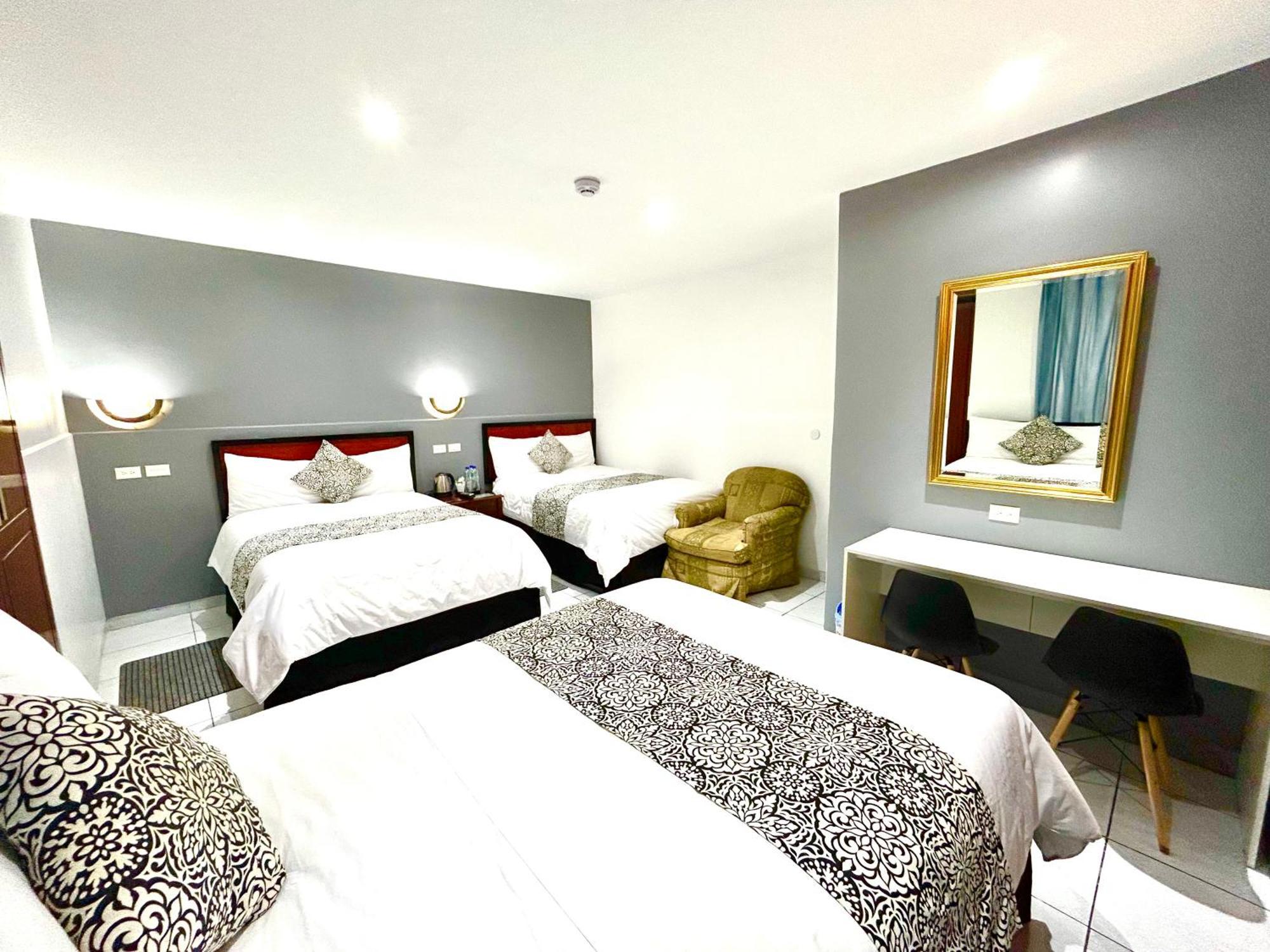 Accel Hotel La Quinta Ibarra Eksteriør bilde