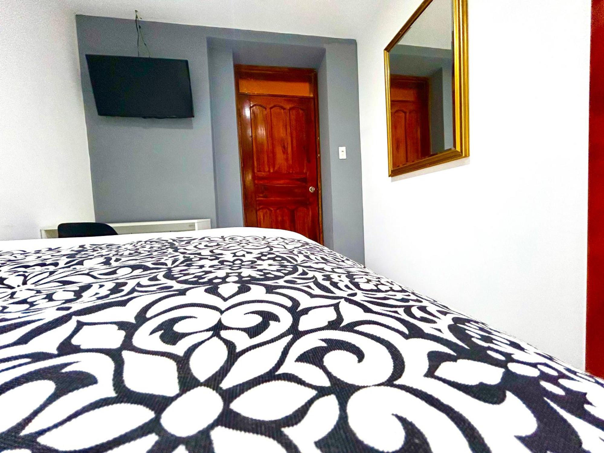 Accel Hotel La Quinta Ibarra Eksteriør bilde