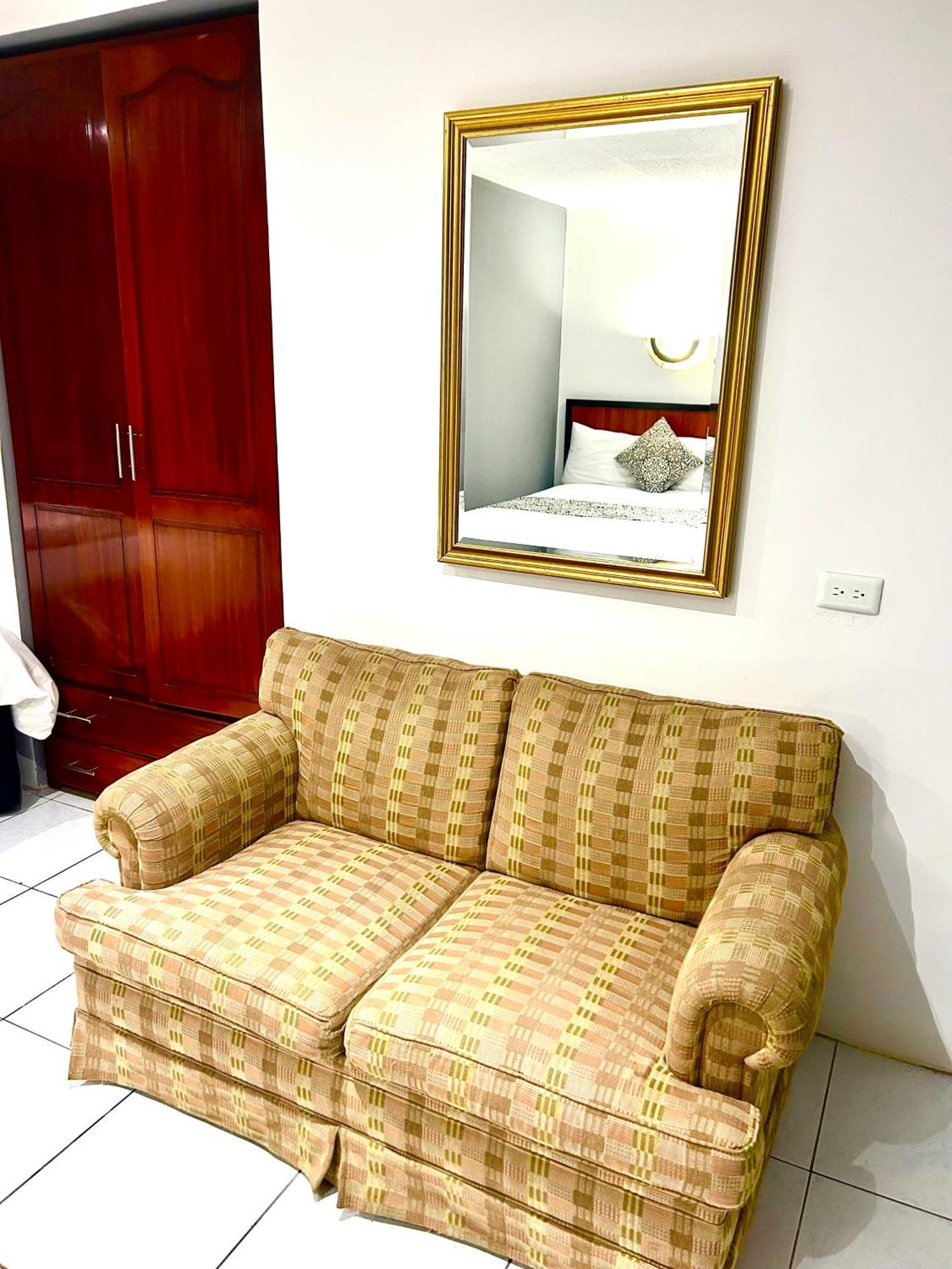 Accel Hotel La Quinta Ibarra Eksteriør bilde