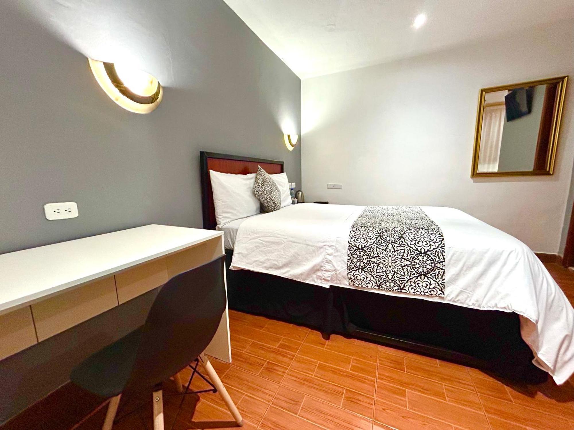 Accel Hotel La Quinta Ibarra Eksteriør bilde