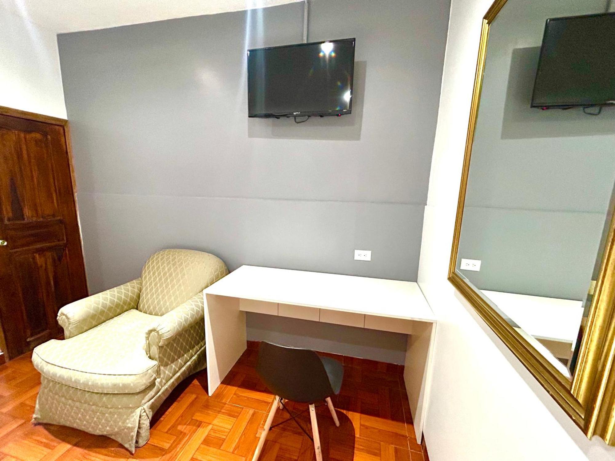 Accel Hotel La Quinta Ibarra Eksteriør bilde