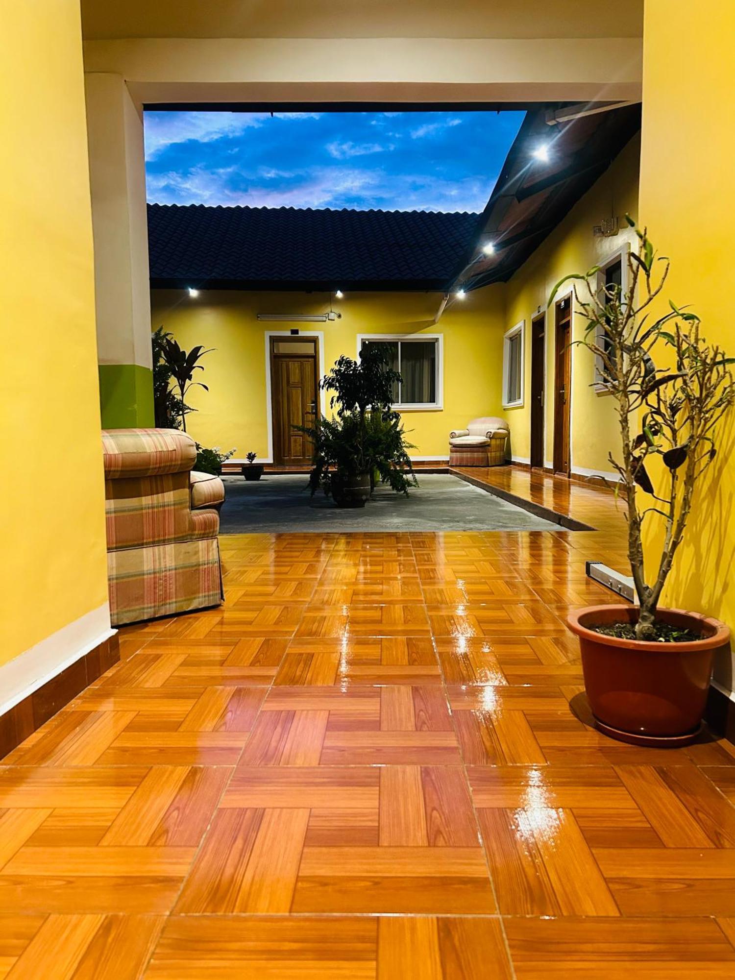 Accel Hotel La Quinta Ibarra Eksteriør bilde