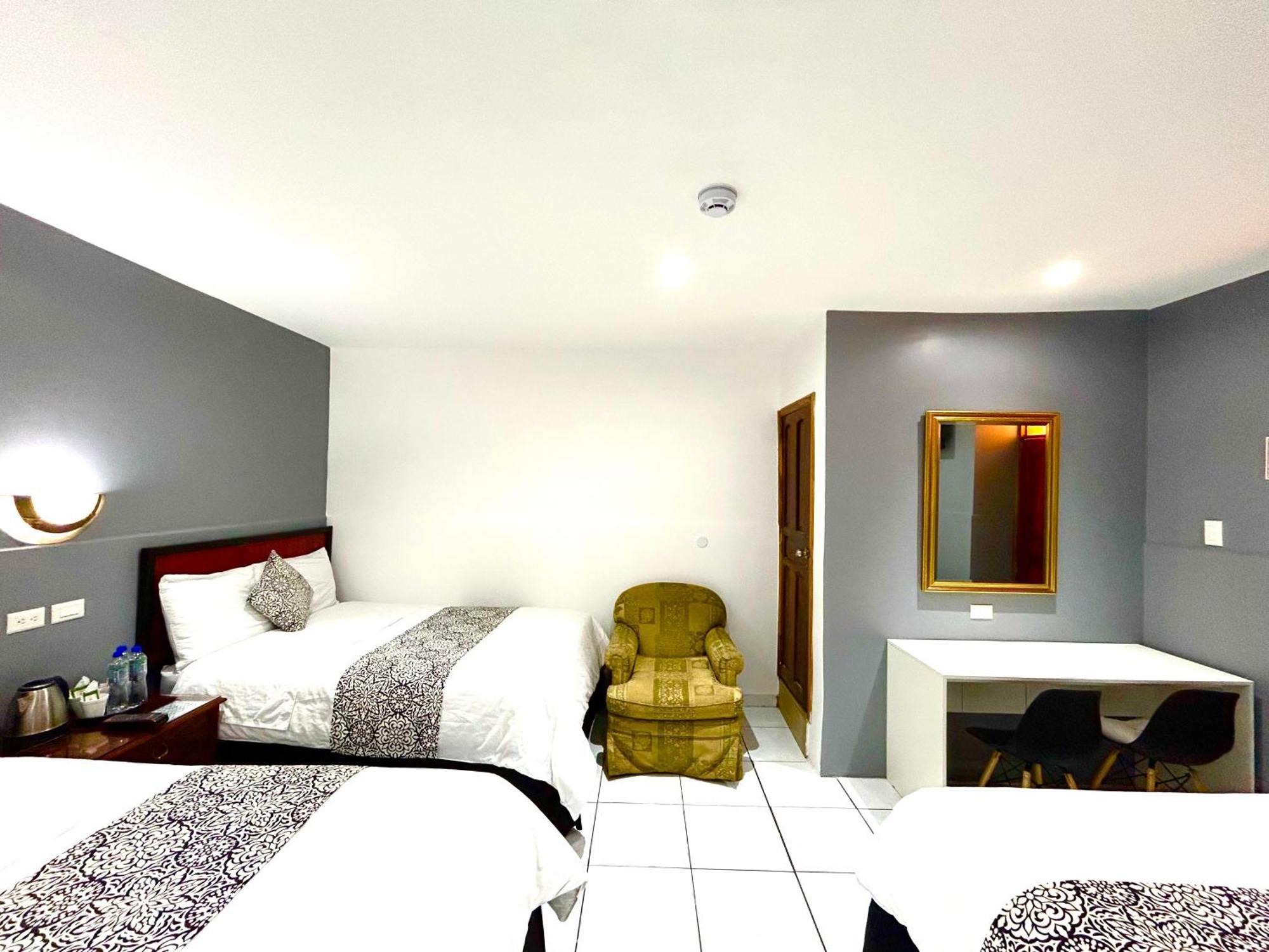 Accel Hotel La Quinta Ibarra Eksteriør bilde