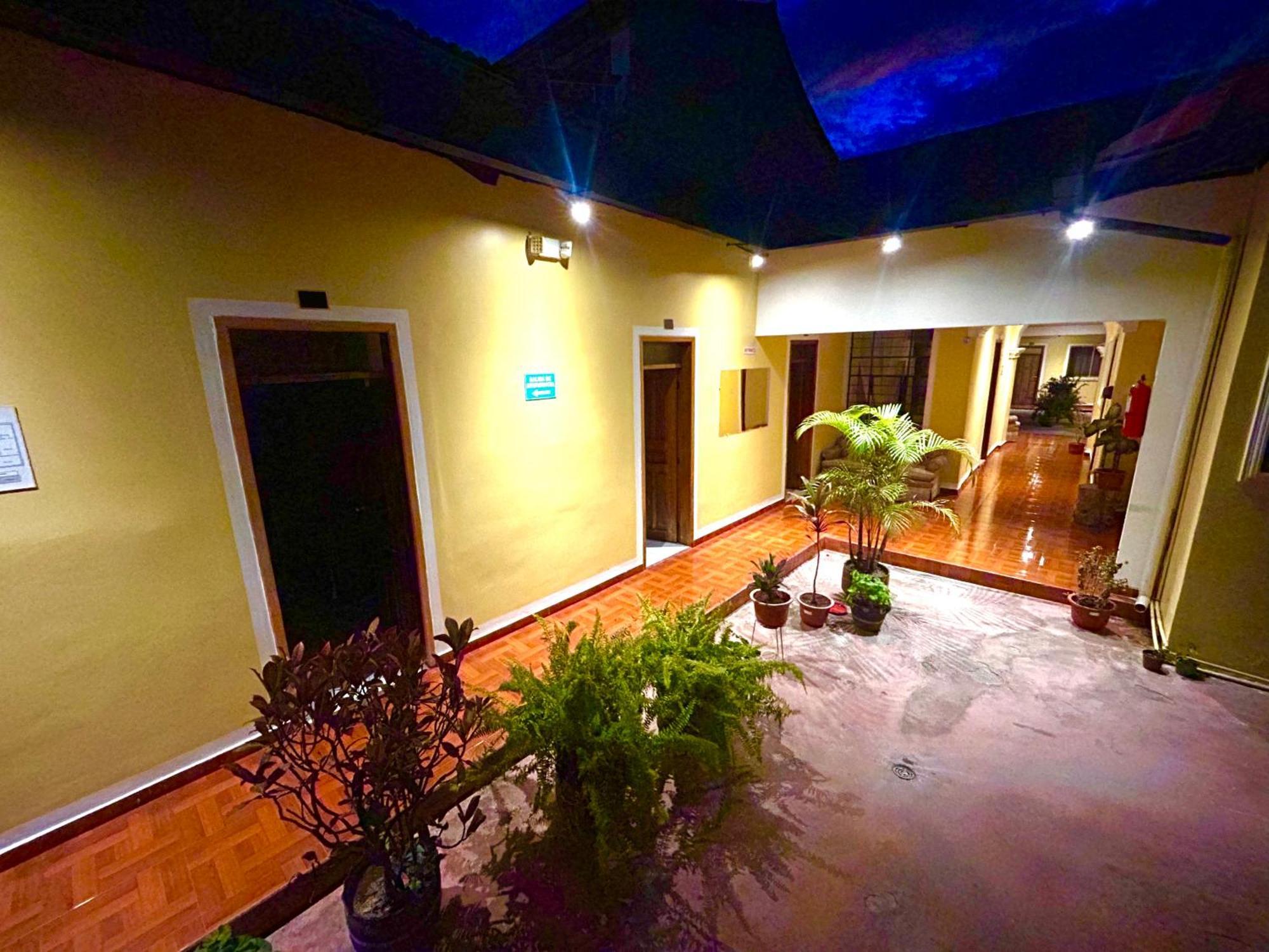 Accel Hotel La Quinta Ibarra Eksteriør bilde