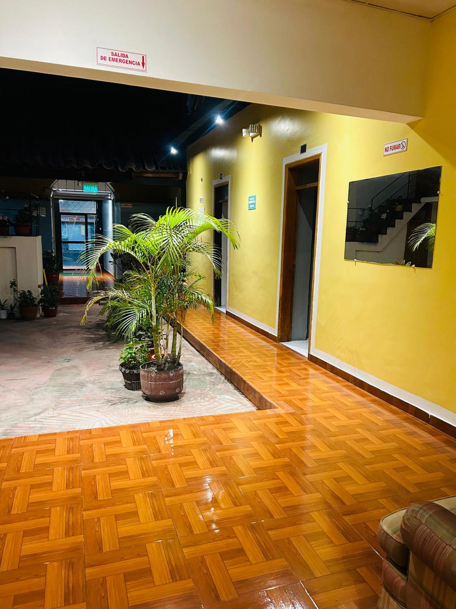 Accel Hotel La Quinta Ibarra Eksteriør bilde